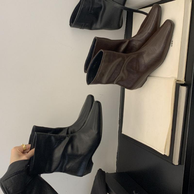 

2025 new retro brown short boots women s small square head versatile low heel short sleeve thin boots 39