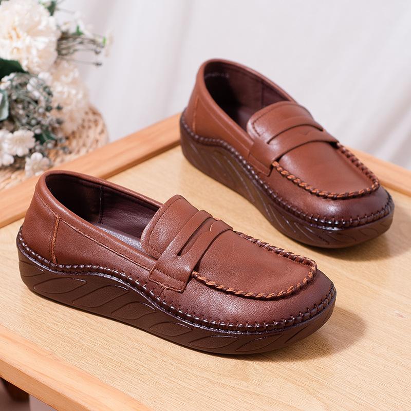 

Средние женские туфли на мягкой подошве ретро-туфли средние туфли для старых мам на платформе мокасины 41