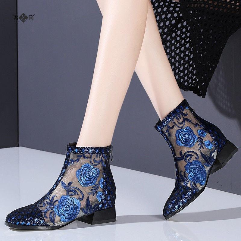 Bottes d'été fraîches pour femmes Mode Design Broderie Imprimée Bottes à Talons Hauts Bottines à Fermeture Éclair Maille Respirante Botte d'été Fraîche