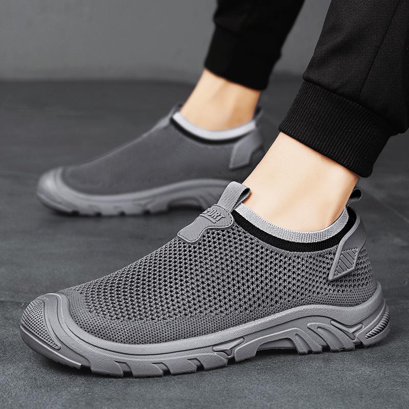 Old Beijing cloth shoes summer new trend hollow flying woven mesh breathable deodorant men's shoes fashion lazy one pedal