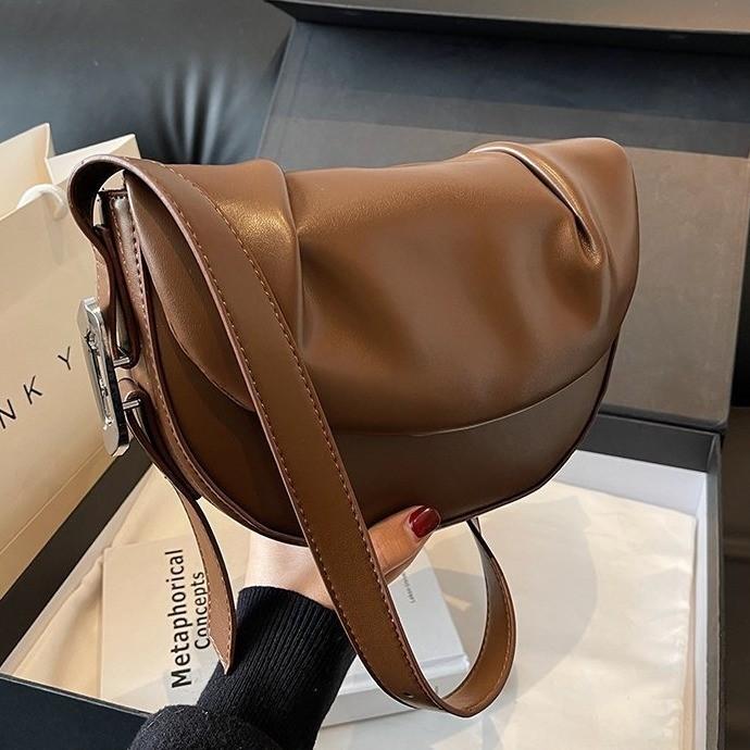 2024 New Spring Women's Saddle Bag Urban Minimalist Pu Shoulder Crossbody Bag Folded Design
