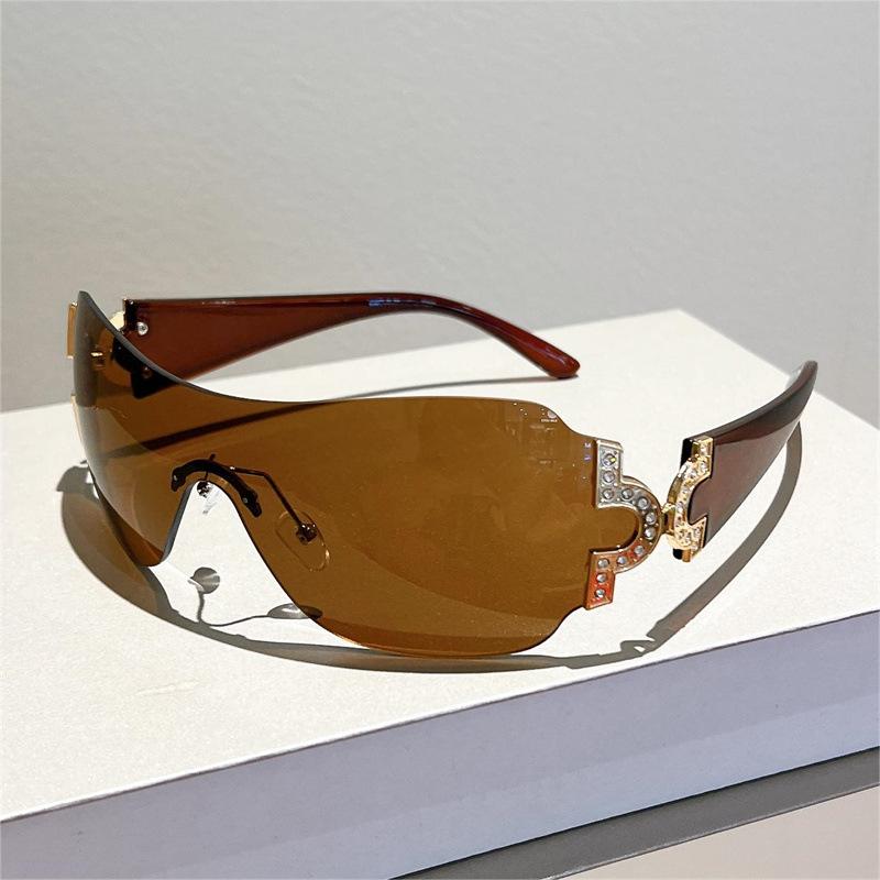 Rimless Brand Designer Sunglasses Women Oversized Trending Luxury Sun Glasses Rivet Diamond Punk Big Shades Uv400