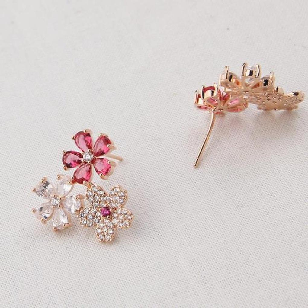 ARTRIA Gorgeous Luxury Mixed Flower Crystal Earrings CHAERCR0010