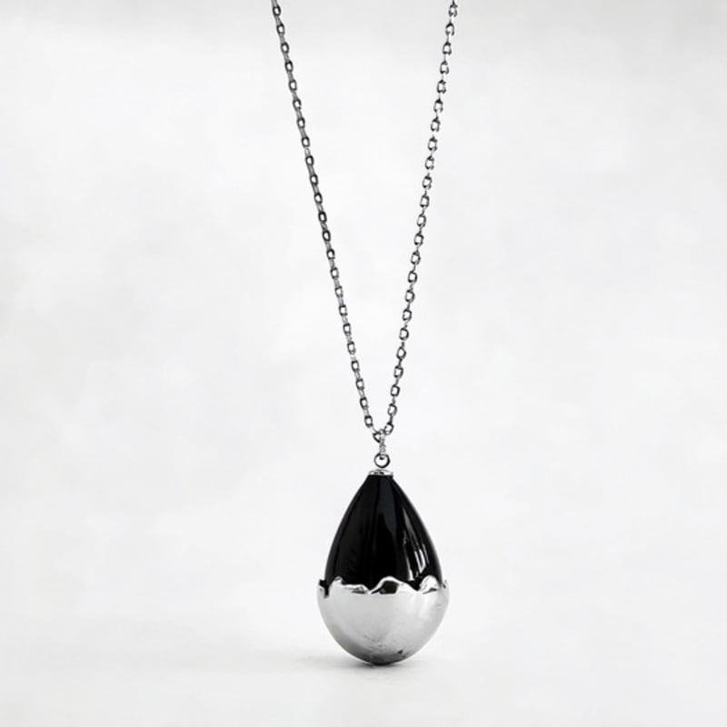 MOI Studio Black Egg Long Necklace