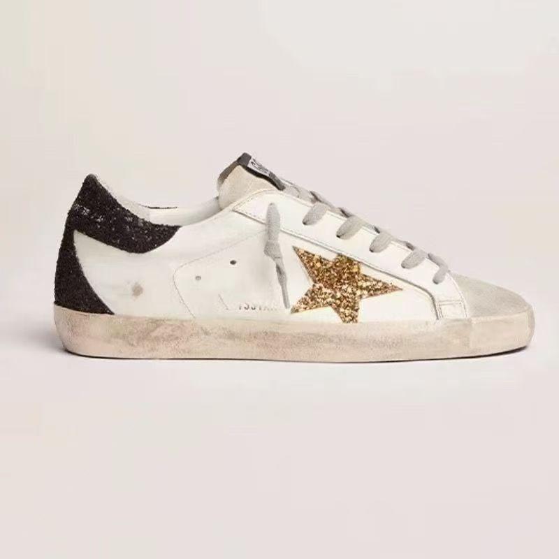 Stern kleine schmutzige Schuhe Damen klassisch vielseitig Paar Board-Schuhe Innenhöhe erhöhen schmutziges Rindsleder weiße Schuhe 42