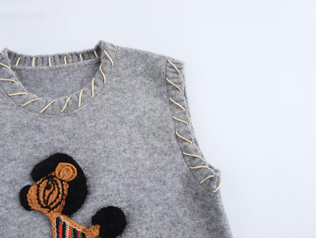 2025 Spring Women's European & American Lazy Hong Kong Style Pony Embroidered Knit Vest