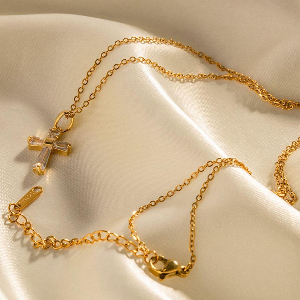 18K Gold Stainless Steel Square Zircon Geometric Pendant Necklace - Non-Fading