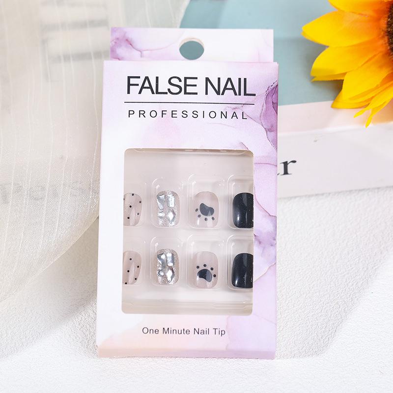 2026 Student Cute Puppy Detachable Handmade Short White Nail Tips