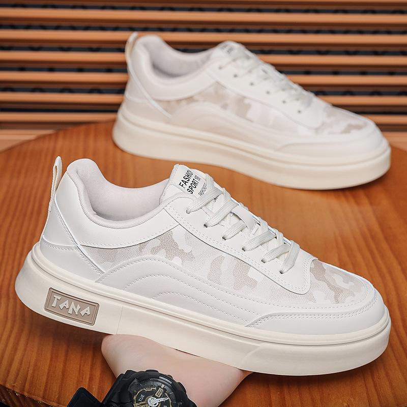 Fashionable Men's Shoes New Sports Casual Shoes Black Board Shoes Versatile Fashion White Shoes Soft Sole Wear-resistant Running Shoes