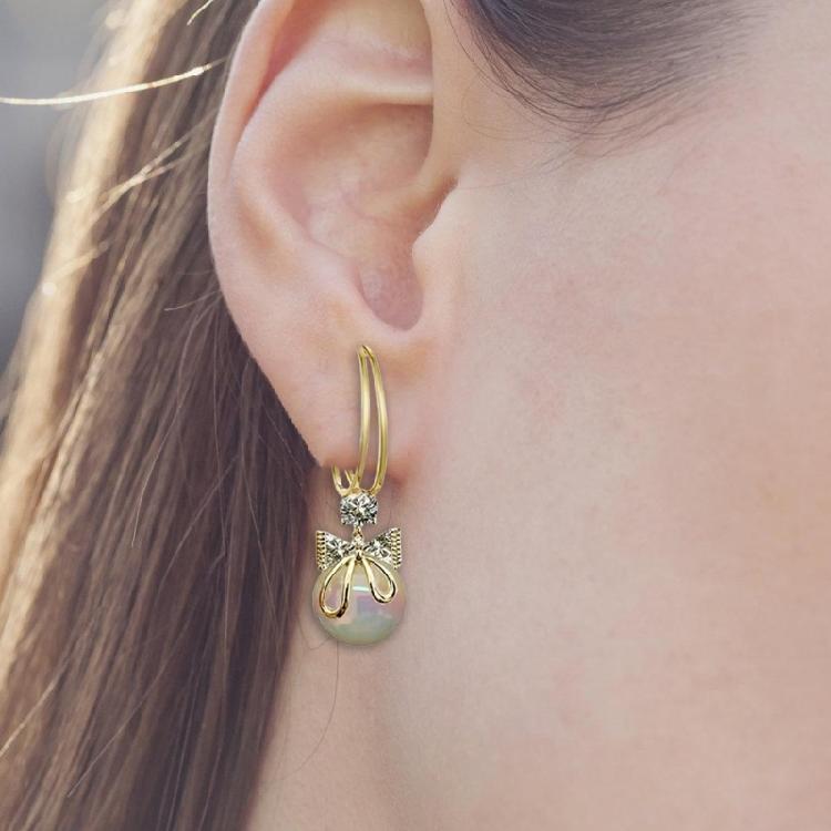 Fashionable Pearls Drop Earrings Stylish Pearls Pendant Earrings with Silver Finish Elegant Dangle Ear Adornment