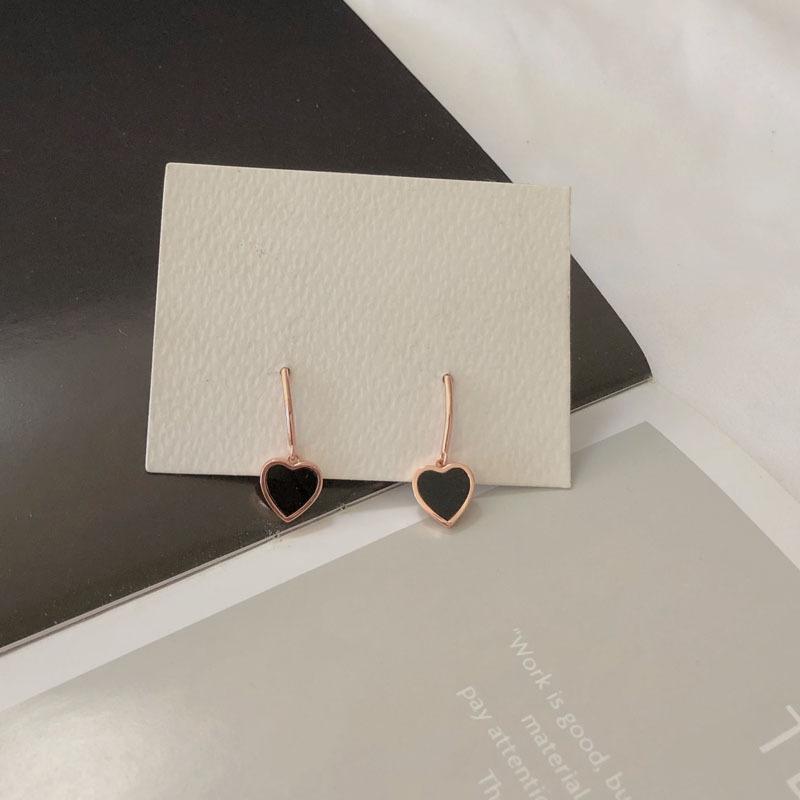 Schwarze herzförmige Ohrringe Exquisite Love Female Ohrringe