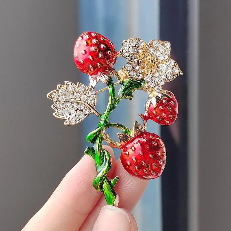 Vintage Enamel Strawberry Flower Brooch For Unisex Fashion Rhinestone Fruit Brooch Clothing Dress Office Suit Accessories Gifts