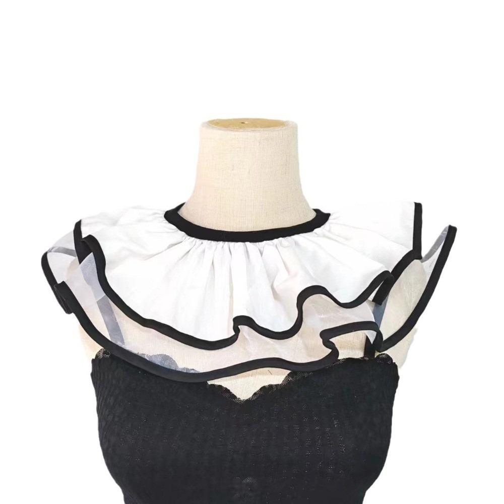 

Black White Lapel Cape Retro Style Neck Ruff Lolita Clown Costume Shawl Costume Party A
