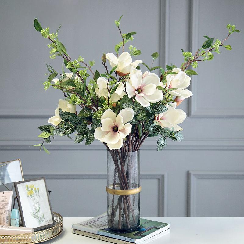 Retro Magnolia Artificial Flower Arrangement - Decorative Single Stem Bouquet for Living Room or Dining Table.