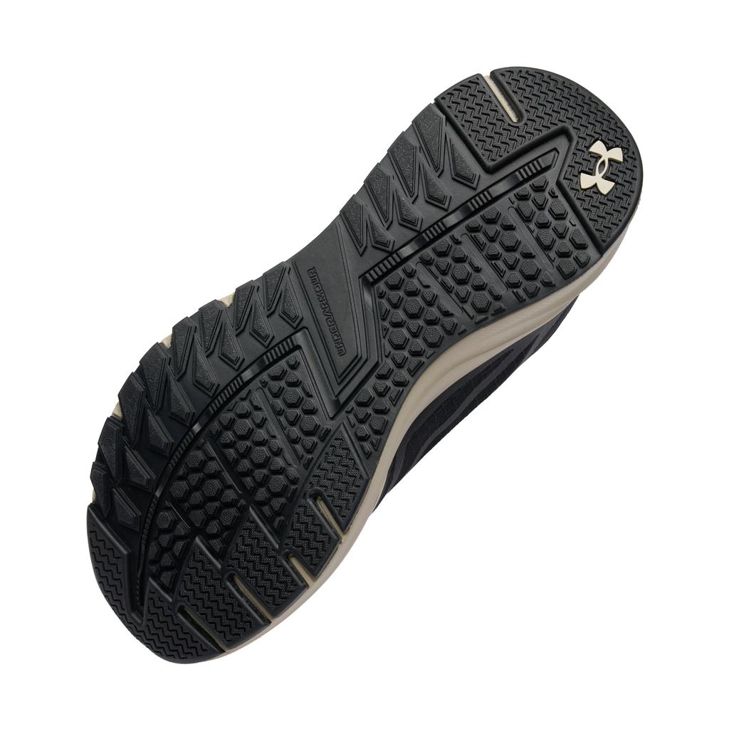 Under Armour Low top Outdoor Shoes Unisex Black 6014042-001