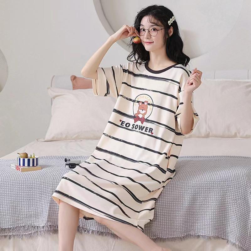Summer Women Dress Large Short-Sleeved Cartoon Nightdress with Cute Bear Graphic Vestidos