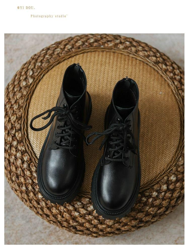 Women's British-Style Martin Boots with Thick Sole for Heightening, Slimming, and Versatile Use In Autumn and Winter