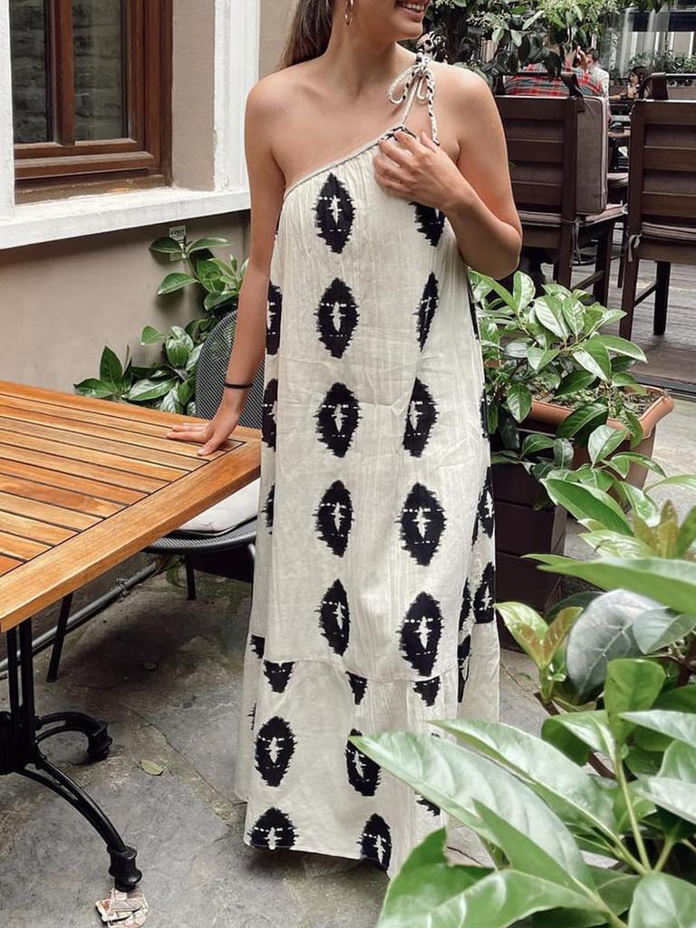 Oversized French Style One-Shoulder Strappy Beach Dress for Women