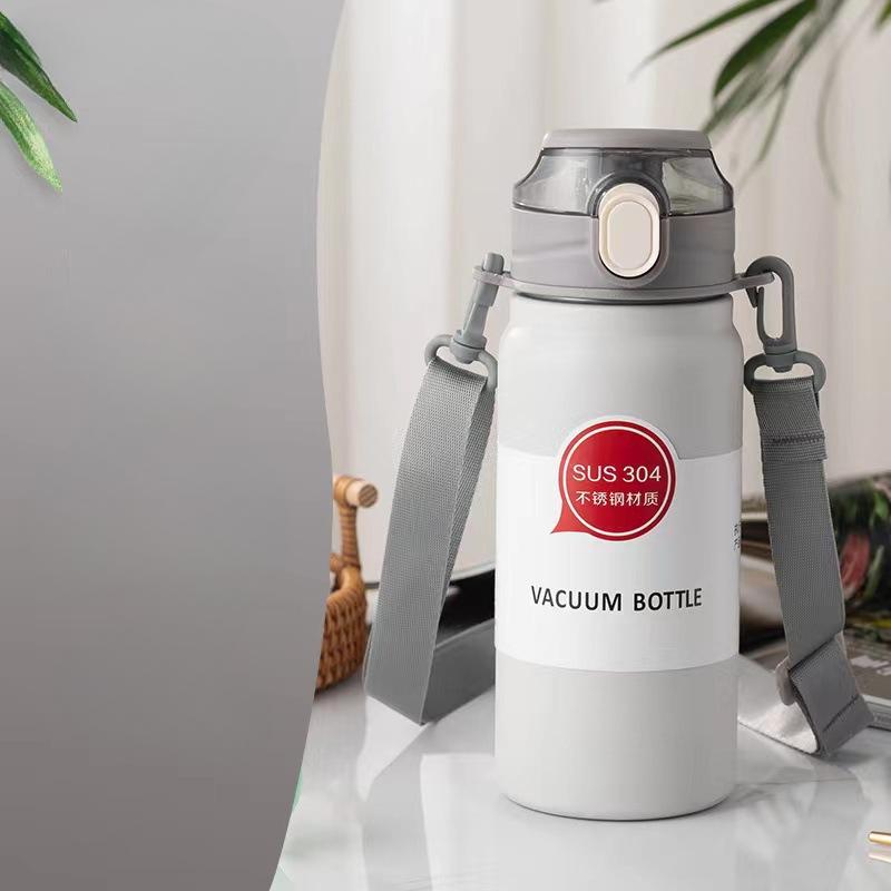 

New Stainless Steel Vacuum Cup Large Capacity Bounce Direct Drink Straw Portable Strap Outdoor Sports Cup 600ml