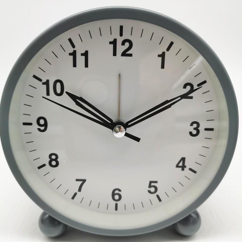 Round Alarm Clock Student Pointer Quartz Clock Bedside Clock Mute Metal Seat Clock with Light