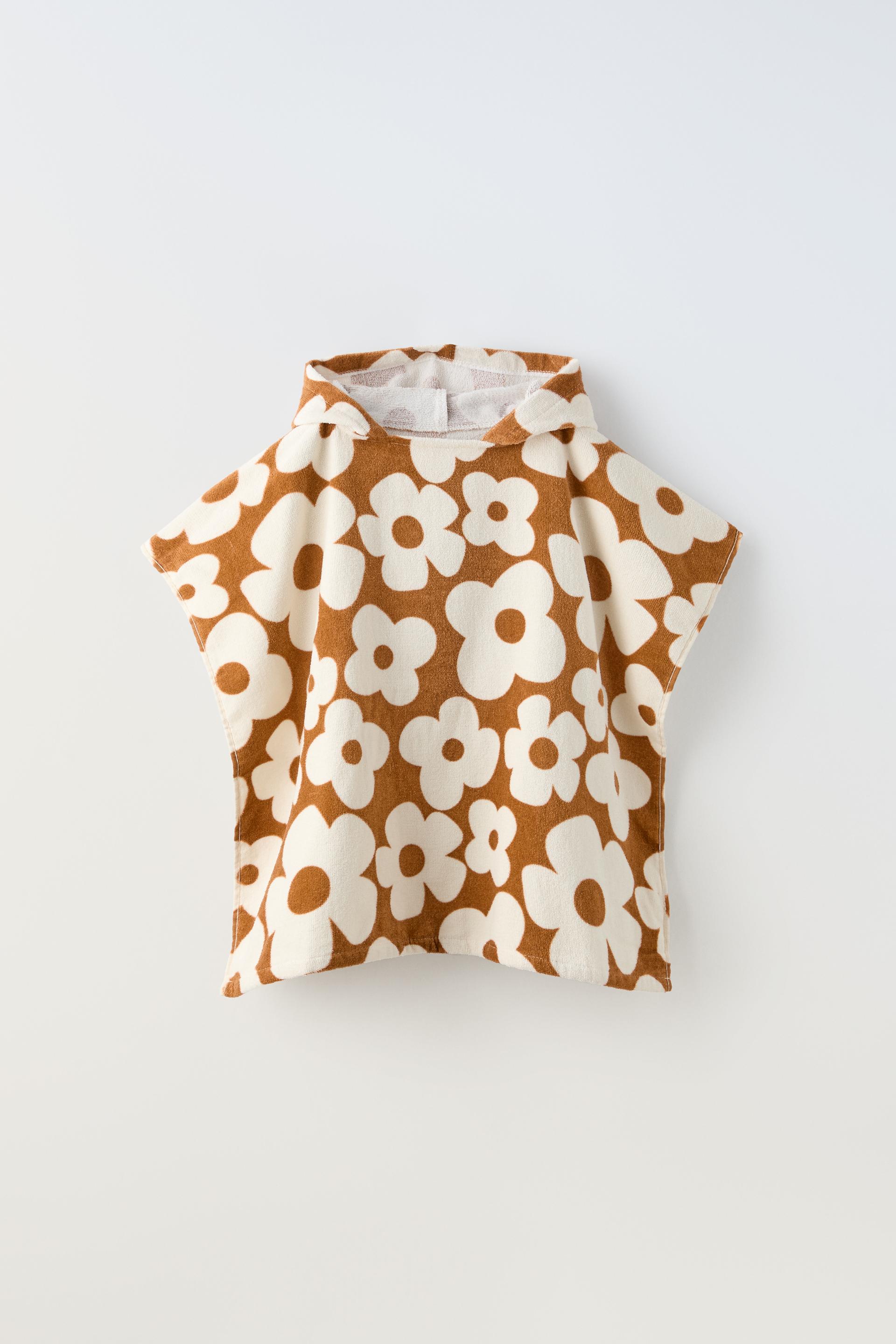 

ПОЛОТЕНЦЕ-ПОНЧО С ЦВЕТОЧНЫМ ПРИНТОМ