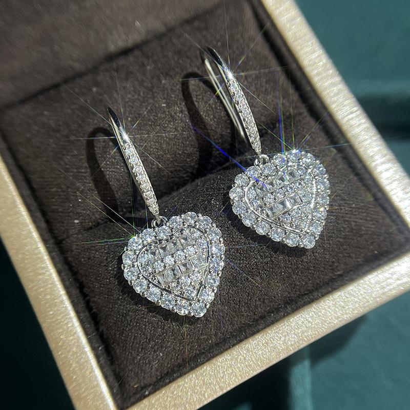 New Trendy Temperament Versatile Fashionable Women's Earrings Love Super Flash Zircon Sweet Fresh Popular Luxury Party