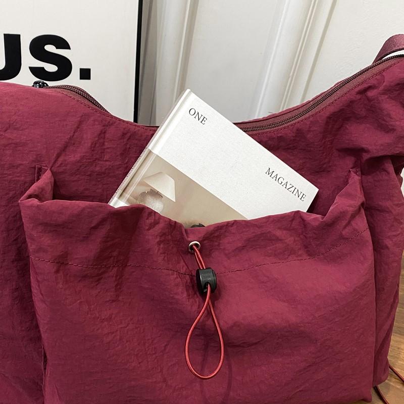 Pleated Drawstring Lightweight Shoulder Bag Women's Vintage Dumpling Bag Large Capacity Commuter Crossbody Bag