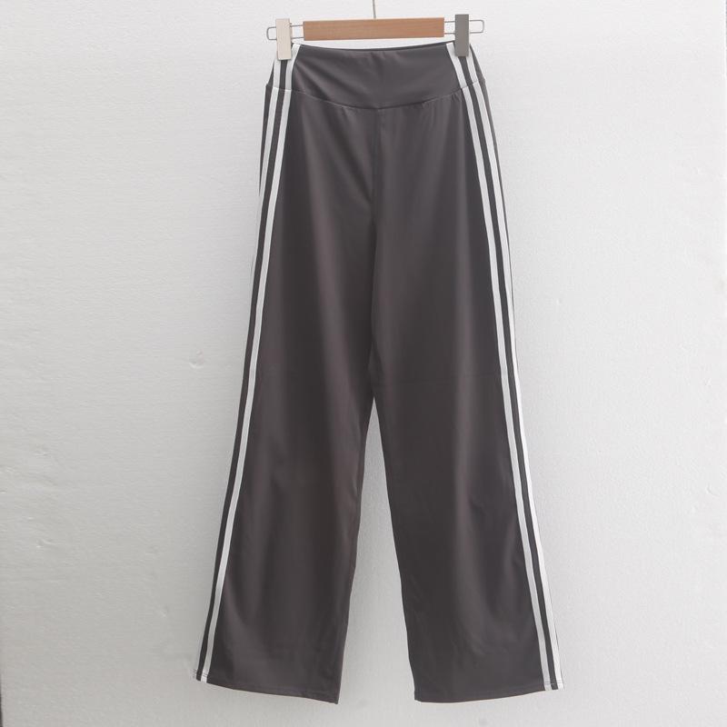 High-Waisted Yoga Pants: Women's Straight-Leg, Peach-Lift, Comfortable Fit for Running and Fitness