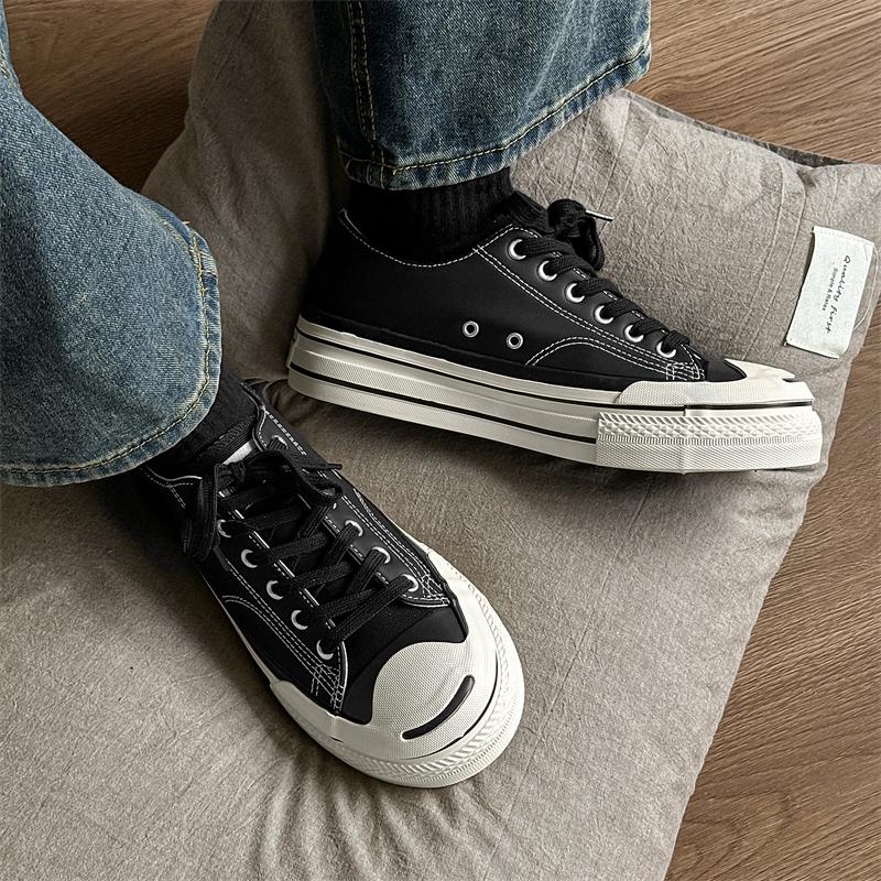 Παπούτσια Κάνβας 2025 Νέα Καλοκαιρινά Χαμηλού Κόψιμου Αυξητικού Ύψους Παχύσολα Λευκά Παπούτσια Ανδρικά Μαλακής Σόλας Δέσιμο με Κορδόνια Casual Παπούτσια Μαθητών