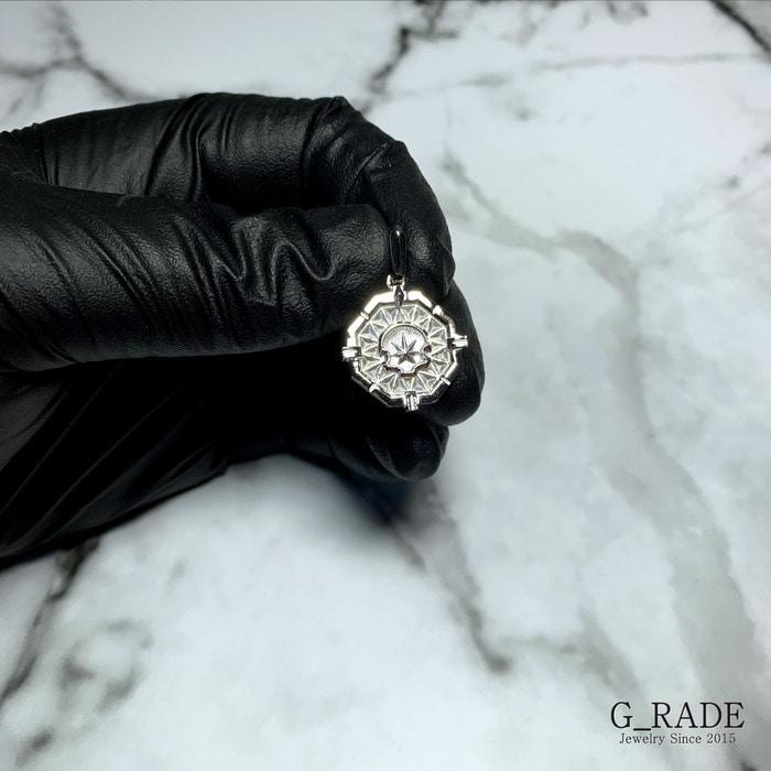 G_Rade Compass Bottom Necklace (M Size)