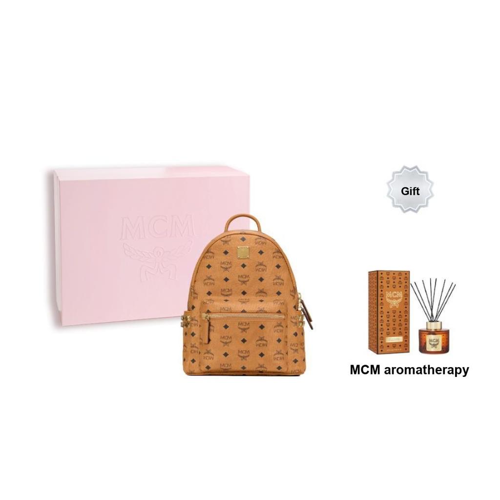 MCM Stark Classic Monogram Oboustranný s cvočky Batoh na dojíždění a párty z plátna a kůže Unisex batoh Hnědý Cognac MMKAAVE15CO001