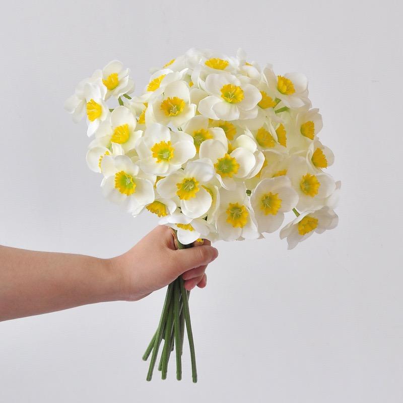White Artificial Daffodil Flower Bouquet Fabric Flowers for Home Wedding Decor Bridal Bouquets Table Arrangement