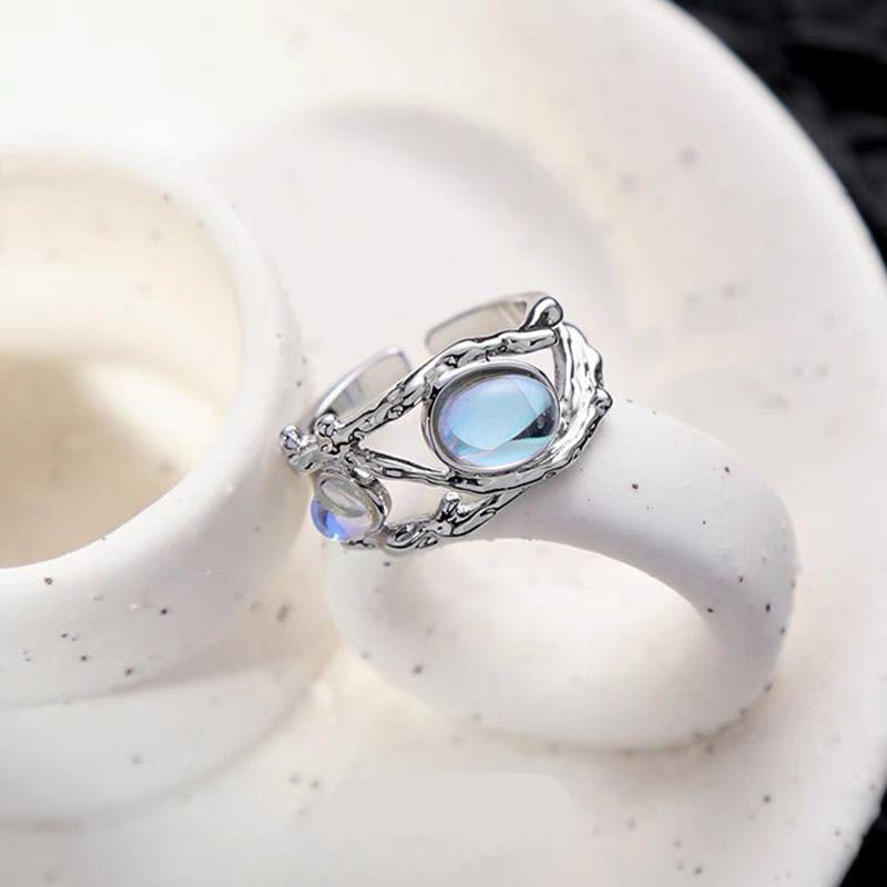 

Нишевое персонализированное кольцо для пары из лунного камня, черное и белое, мужское и женское, высококлассное кольцо в виде звезды, одинаковое, открытое, в стиле ретро, с легкой роскошью