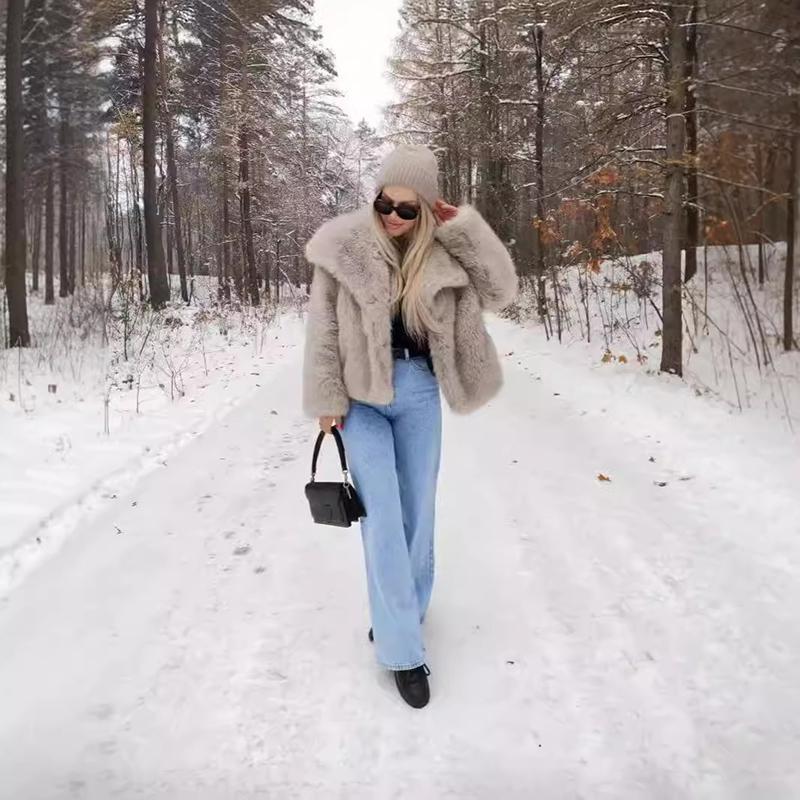 Veste Courte Hiver en Fourrure Artificielle à Large Revers pour Femmes