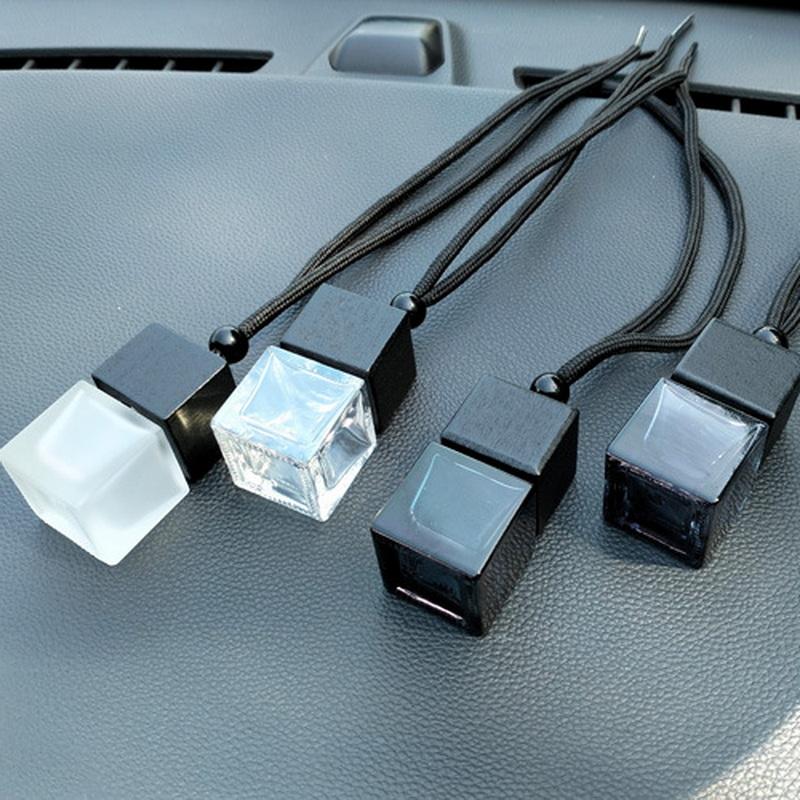 1Pcs Black Cover Square Glass Car Perfume Empty Bottle Pendant Car Mounted Perfume Pendant Fragrance Oil Diffuser Car Interior