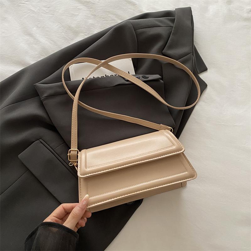 Casual Clamshell Shoulder Bag 2025 Summer New Casual Handbag Fashionable Simple Candy Color Small Square Bag