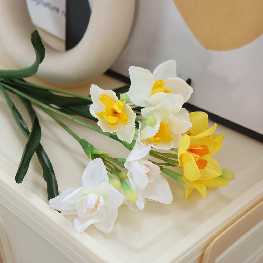 Lifelike Artificial Narcissus Flowers Real Touch Artificial Bouquet  Home Decoration