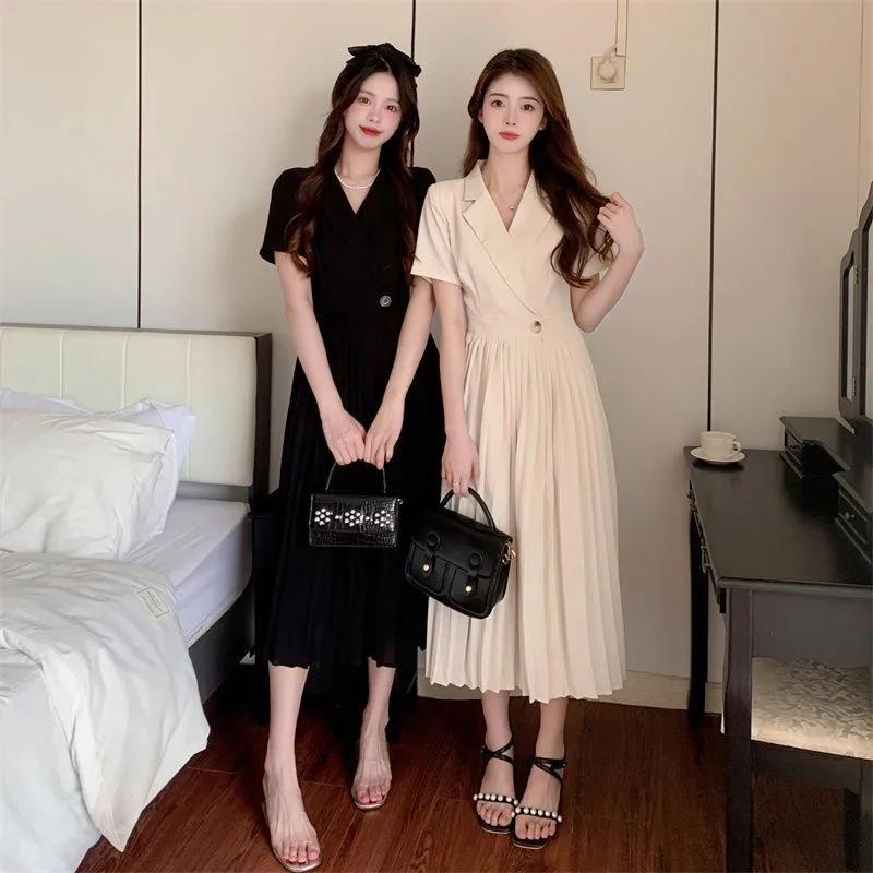 Large size women's suit collar apricot pleated dress women's French temperament waist and thin long skirt