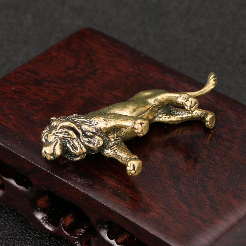 Vintage Majestic Brass Lion Figurine Textured Male Lion Home Office Desk Decor Mini Animal Statue Ideal Gift