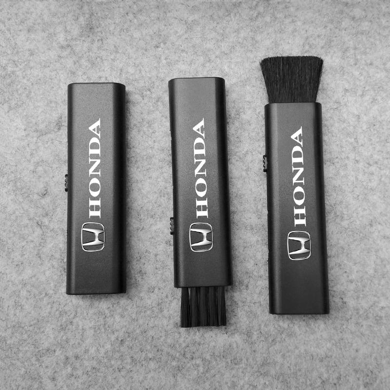 Car Badge Dual Head Soft Bristle Brush Auto Dust Removal Tools For Honda Civic Accord Crosstour Spirior Odyssey Avancier UR-V JP8