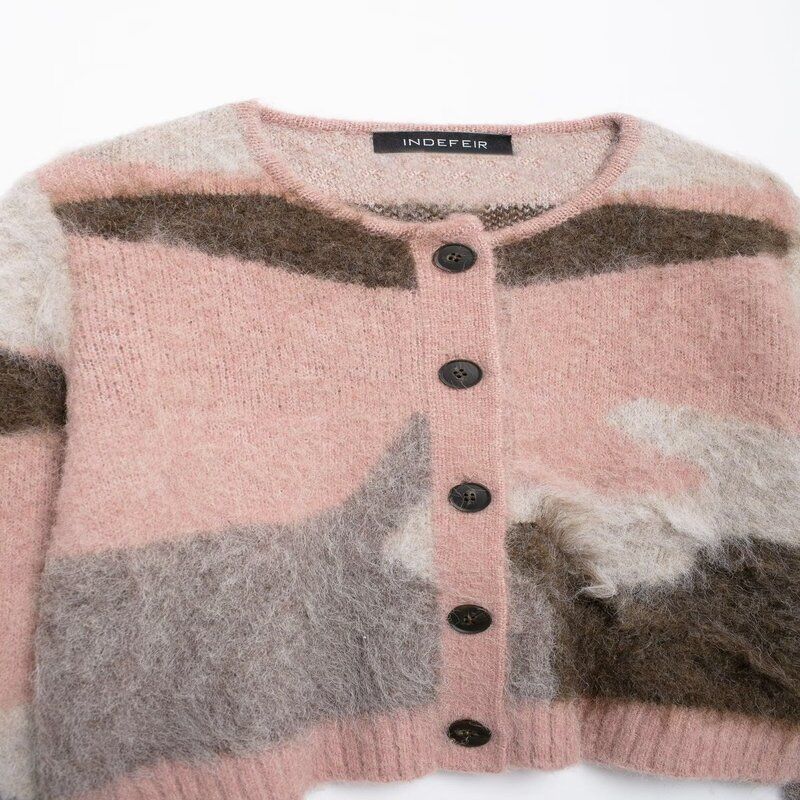 Fashion Style 2024 Fall and Winter New Women's Clothing Easiest for Match Slim Looking Color Cleaning Effect Long Sleeve Knitted Coat 9598521