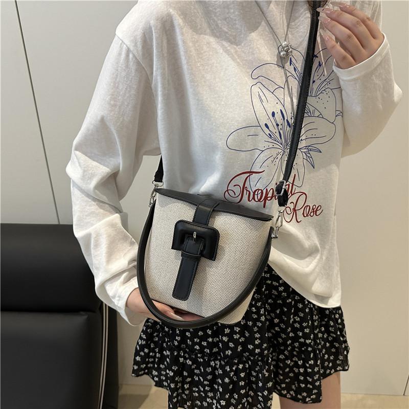 Retro Contrasting Color Portable Bucket Bag Simple Casual Large Capacity Summer Shoulder Bag Messenger Bag
