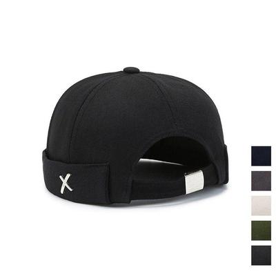 Eine einfache Beanie-Mütze mit einem sauberen Stilmerkmal