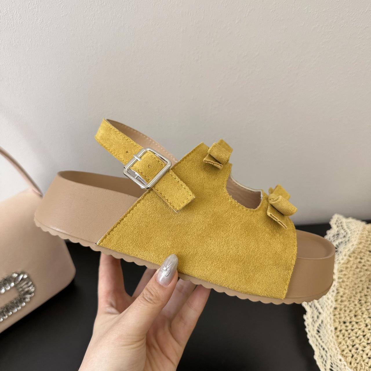 

Lightweight retro French non-slip platform sandals women s summer wear 2025 new with skirt Boken cool slippers 40 жёлтый