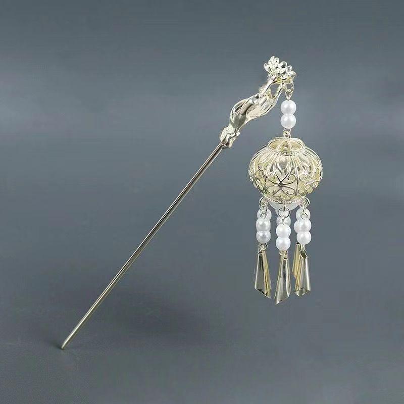 Ancient Style Luminous Hairpin: High-End Alloy Lantern Design for Hanfu Skirts