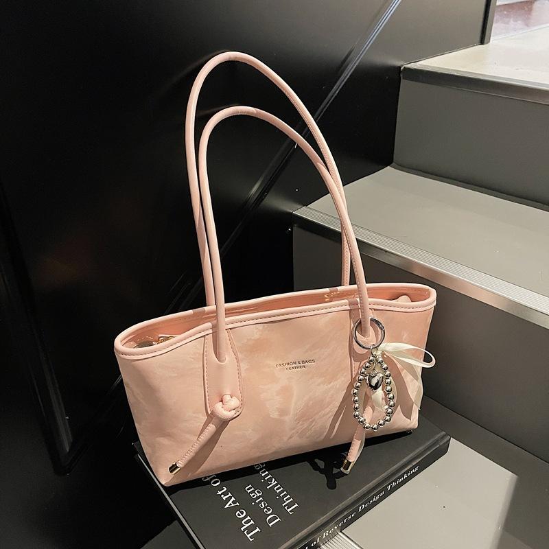 

High-end underarm bag women s 2025 new fashion shoulder bag niche design women s bag