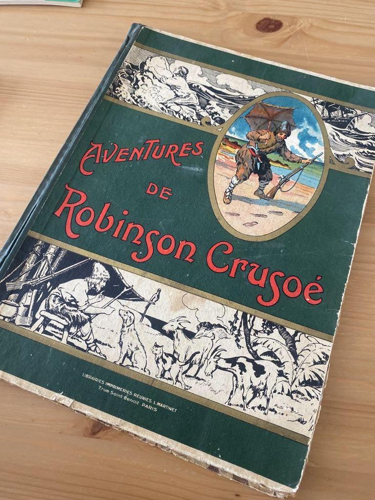 [USED] The Adventures of Robinson Crusoe Used Book France French Vintage