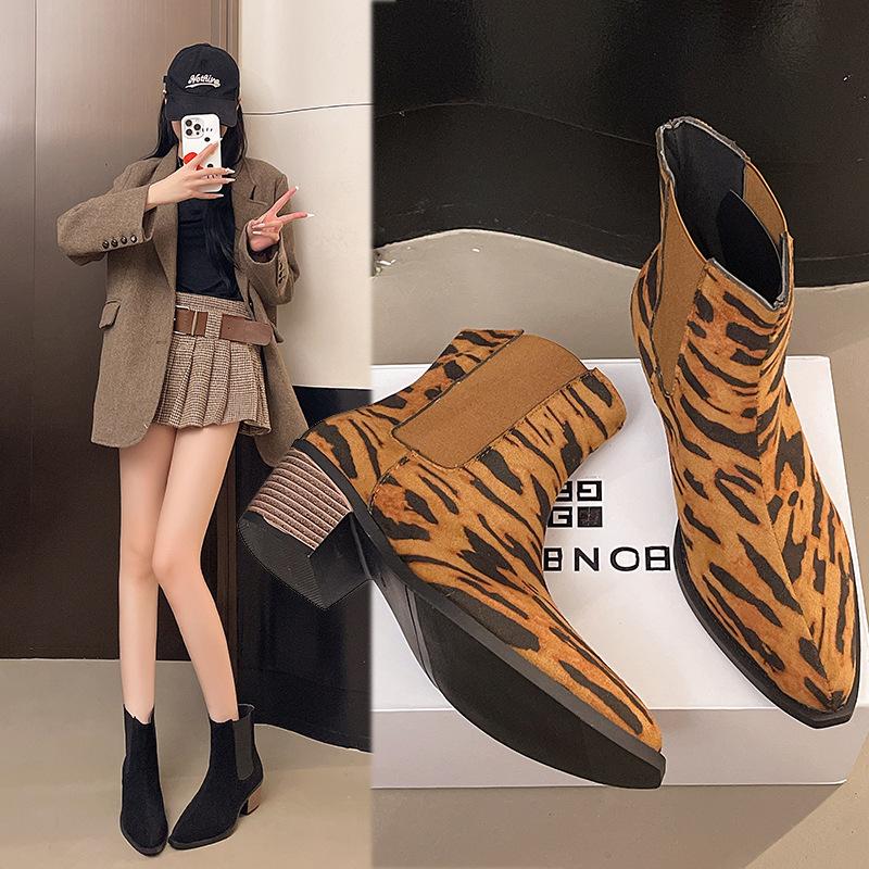 Fashion Leopard Women Ankle Boots Fashion Heeled Shoes Elegant 2025 Winter New Trend Chunky Party Boots Pointed Toe Brand Pumps Mujer