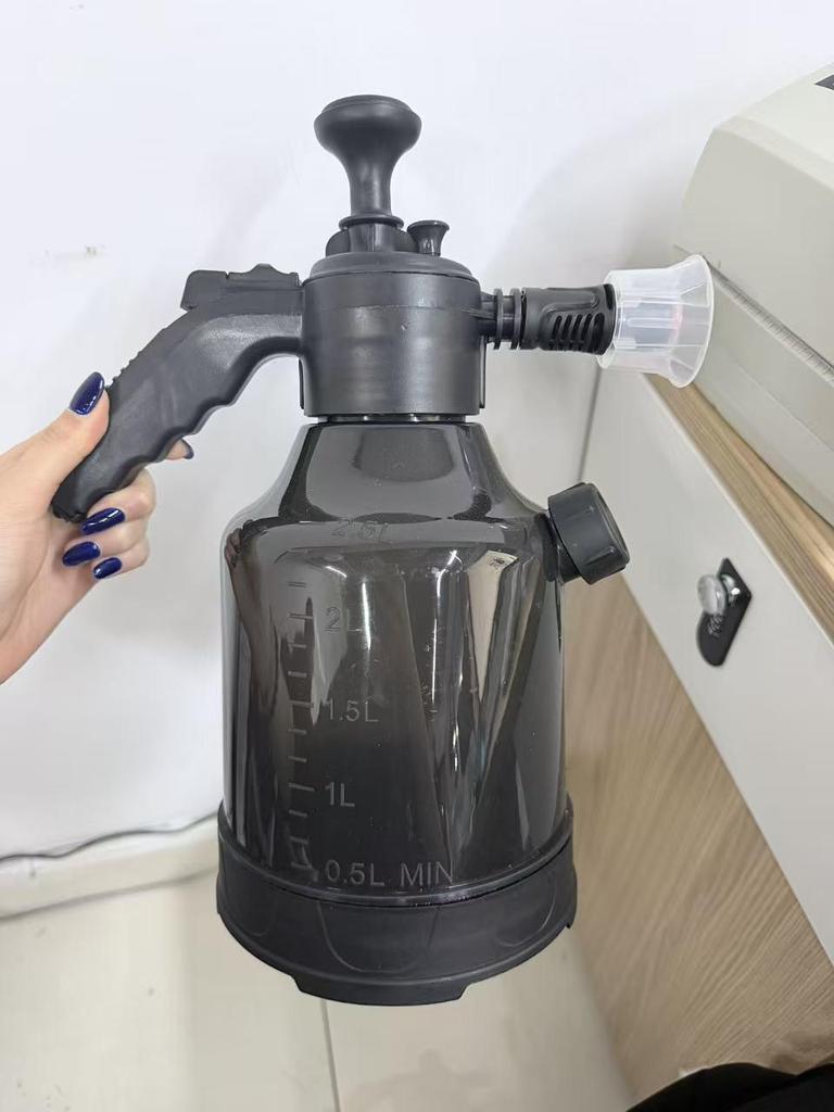 High-Pressure 2L Handheld Foam Spray Bottle for Car Wash