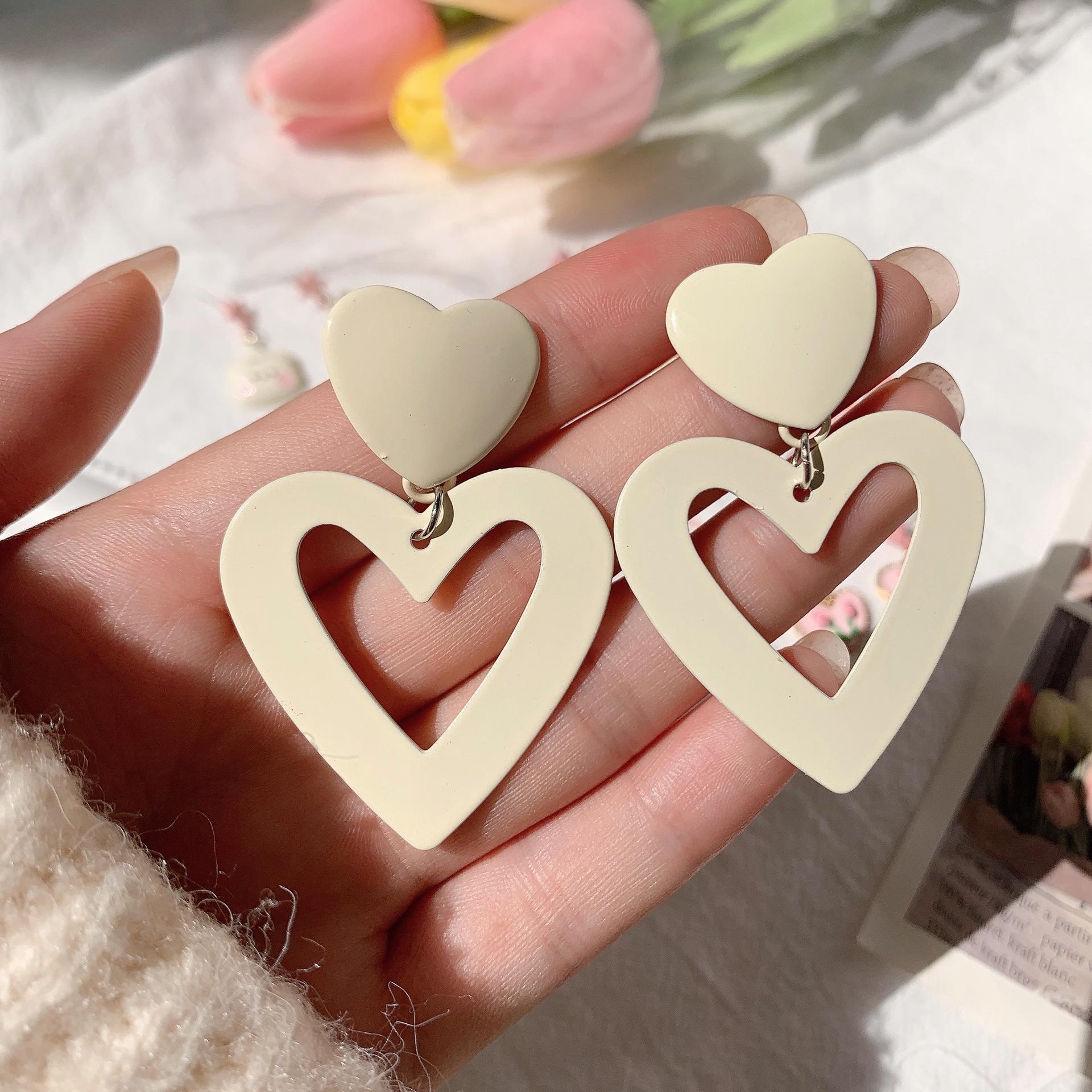 

Сладкая серия: Очаровательные серьги с цветами, бабочками, кроликами и медвежатами для женщин - Идеально подходят к любому наряду и для милых девушек.